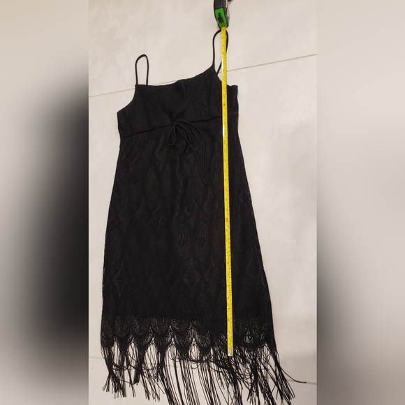 Black lace fringe elastic/strethy mini dress - Picture 6 of 7
